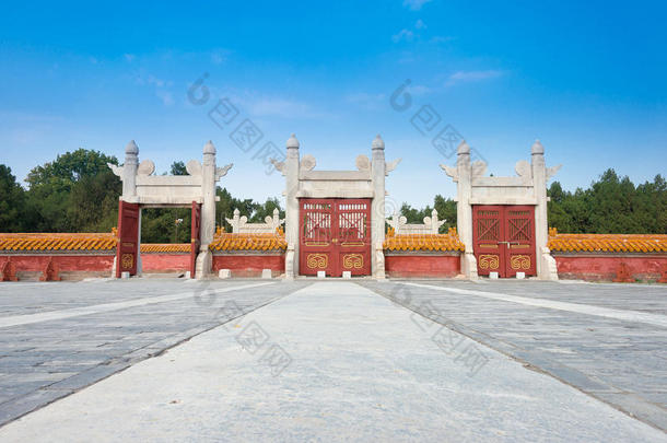 北京,中国-oct一gon一l八角形的182015:屋顶在庙关于地球(地坛).一