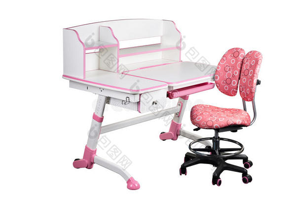 粉红色的学校书桌和粉红色的椅子