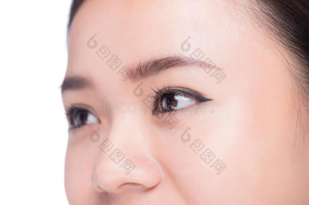 亚洲人眼睛女人眼睛brow眼睛s鞭挞越过白色的.