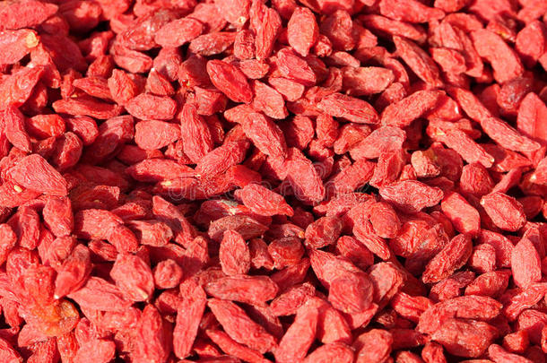 红色的干燥的枸杞浆果和许多营养的房地产