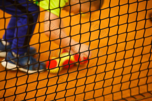 网球法院,网网球,黄色的网球