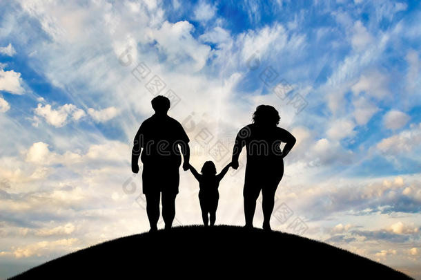 肥的极为肥胖的男人起立使摆姿势越过大小家包图企业站