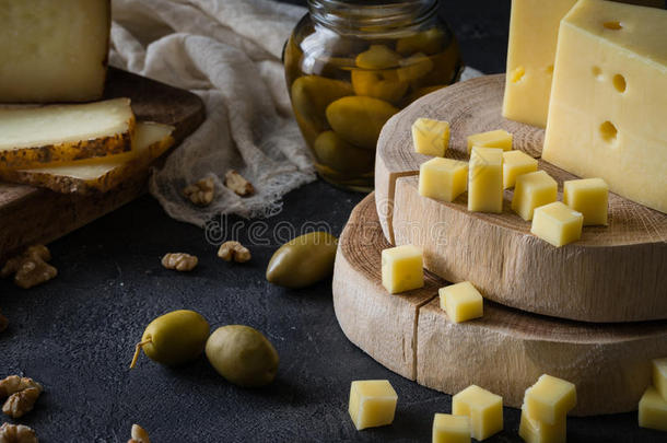 奶酪大浅盘关于剁碎的瑞典的困难的奶酪和刨切的和interfacetestapter界面测试适配器