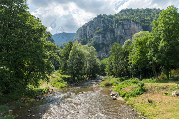 令人惊异的看法关于杰玛河山峡采用方向Mounta采用,塞尔维亚