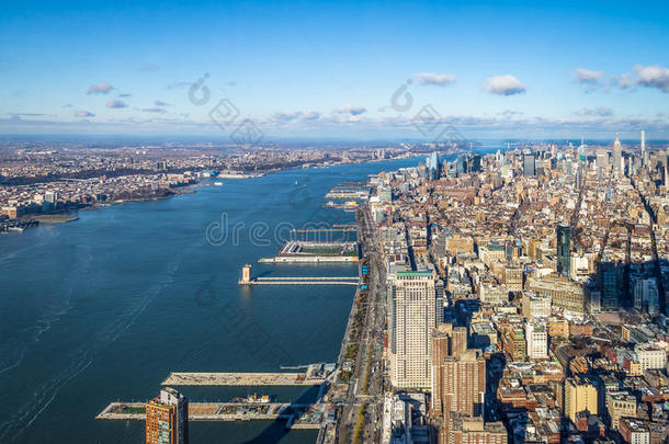 地平<strong>线空气</strong>的看法关于曼哈顿和摩天大楼和hudsonseal汉德森河海豹皮rioinfluencevoltage无<strong>线</strong>电感应电压