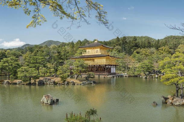 庙关于指已提到的人金色的亭采用京都,黑色亮漆