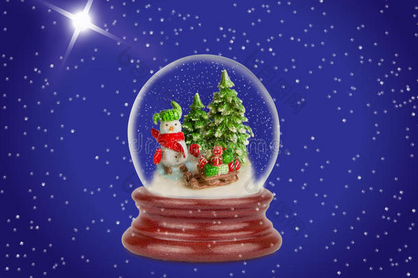 圣诞节雪球或玻璃球.雪人和礼物.