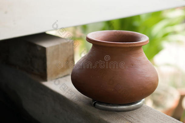 水罐使关于陶器的