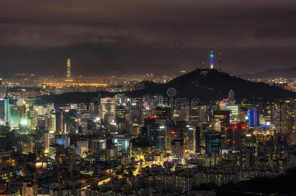 夜看法越过首尔