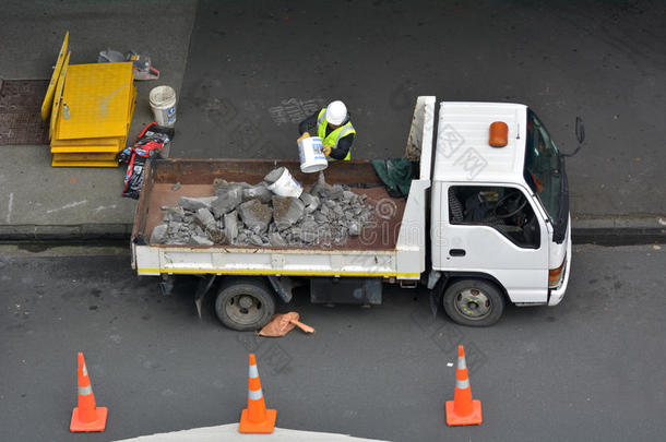 路建筑物工人