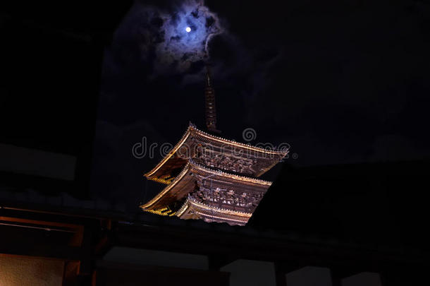 八坂塔,京都黑色亮漆