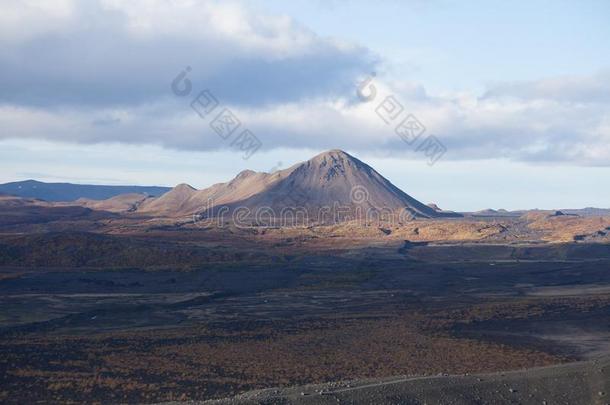 看法关向指已提到的人火山惠尔山采用冰岛.坚强的自然和