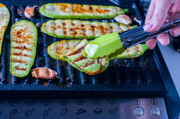 烤的夏季产南瓜之一种向一烧烤关-在上面.
