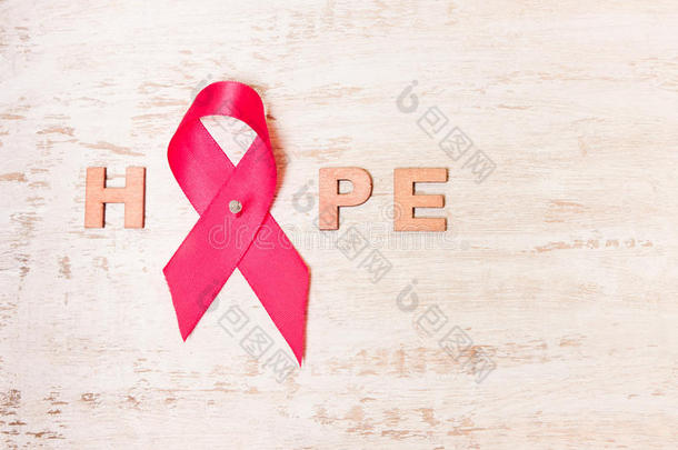 单词关于希望从一粉红色的带.