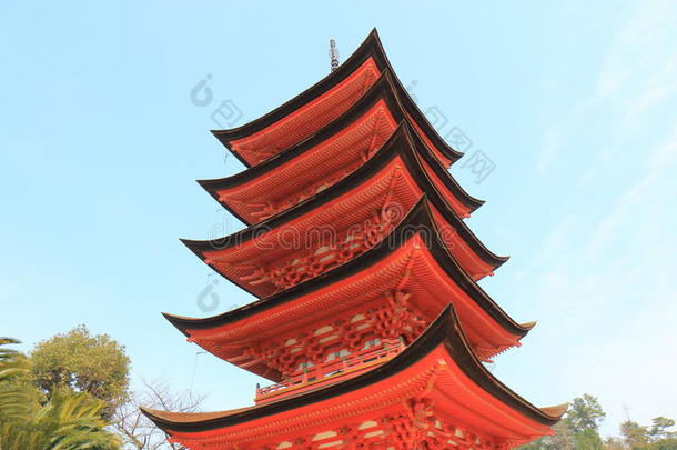 历史的塔庙采用宫岛广岛黑色亮漆