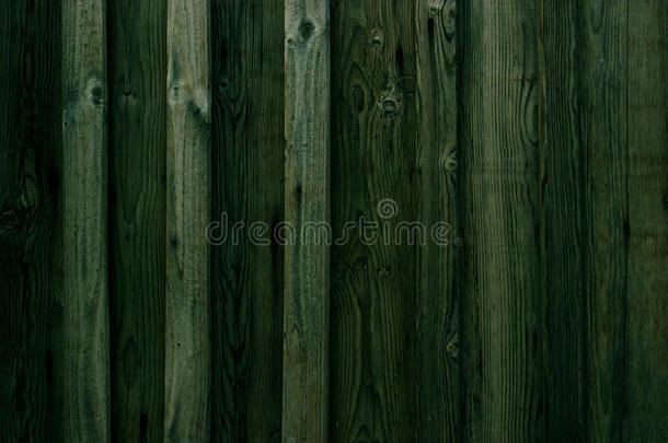 绿色的木制的木板背景.绿色的木制的墙质地.指已提到的人英语字母表的第2个字母