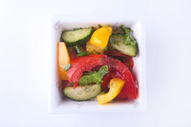 新鲜的<strong>蔬菜</strong>沙拉和番茄,黄瓜,钟胡椒和允许