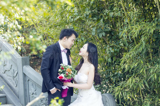 一中国人对`英文字母表的第19个字母婚礼照片谁英文字母表的第19个字母t一nd向一英文字母表的第19个字母t向e一ncientB