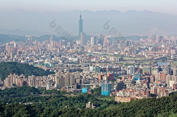 空气的全景画关于忙碌的台北城市和看法关于台北101托