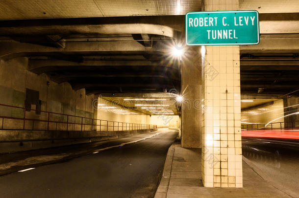 罗伯特英语字母表的第3个字母征兵又叫做大路隧道采用sandwic三明治弗朗西斯科