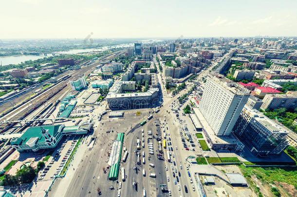 空气的城市看法.都市的风景.直升飞机射手.全景的影像.