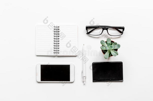 办公室<strong>书桌设计</strong>和可移动的,笔记簿和眼镜顶看法speciality专业