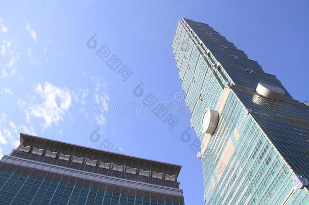 台北101,高的上升建筑物采用台北,台湾,巨鸟