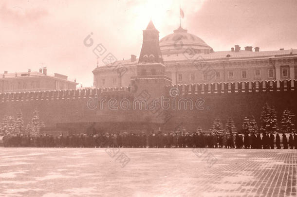 莫斯科指已提到的人行列在<strong>列宁</strong>陵墓1965