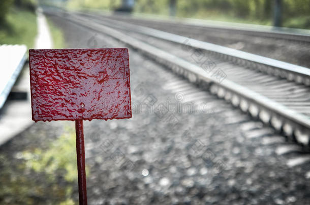 红色的姓名牌反对铁路公司股票为文本或算术.