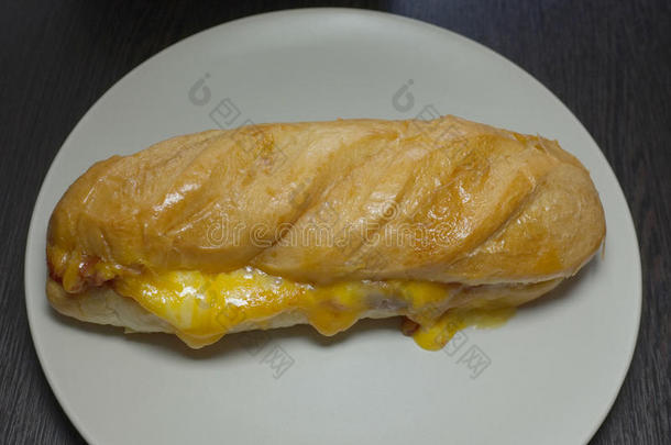 大街食物烤的奶酪三明治为早餐