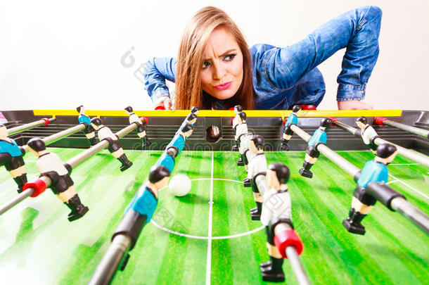 女人演奏表足球游戏