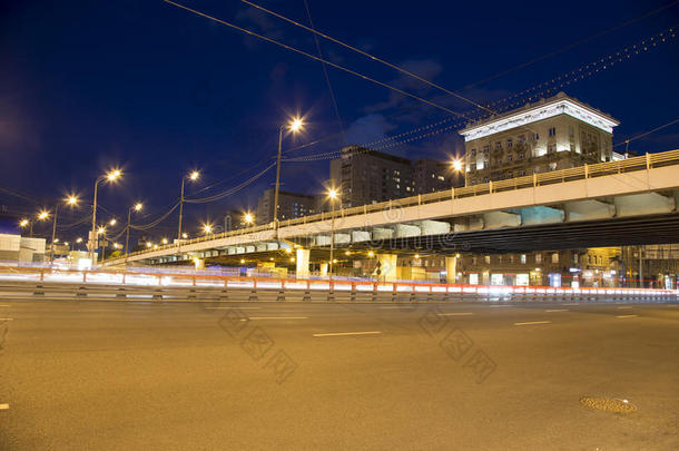 交通关于cablerelayst在ions电缆继电器站采用莫斯科城市中心在夜大街薴藁增二,RussianFederation俄罗