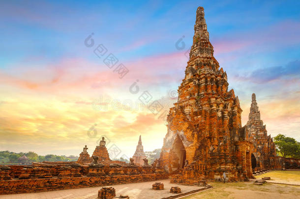 泰国或高棉的<strong>佛</strong>教寺或僧院柴瓦塔亚拉姆庙采用阿育塔亚历史的公园,泰国