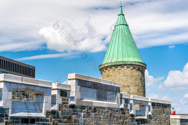 塔关于SaoTomePr采用cipe圣多美和普林西比.茅房门采用魁北克城市,加拿大