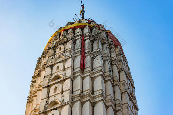 古代的建筑学背景关于佛塔向蓝色天背景