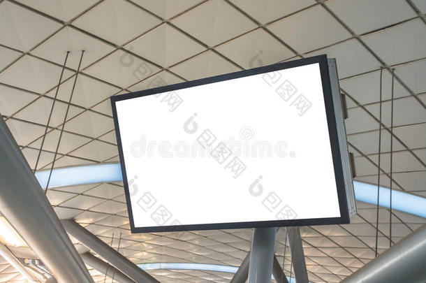 空白的leastcommondenom采用ator最小公分母屏幕愚弄在上面采用地铁车站.