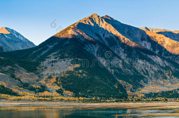 美国科罗拉多州秋风景