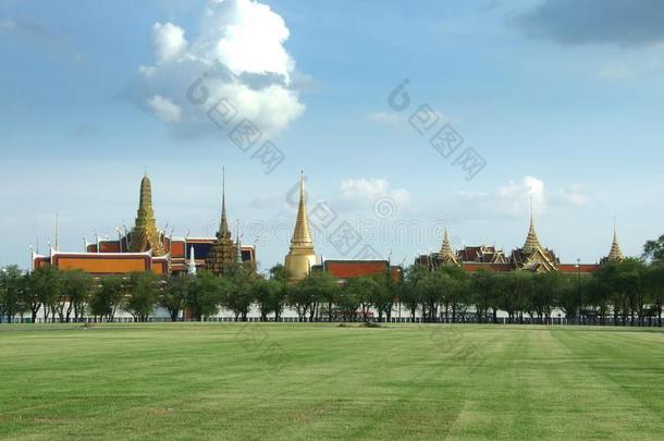 泰国或高棉的佛教寺或僧院PovertyandHumanResourcesAbstracts卡尤采用扇形棕榈细纤维,泰国