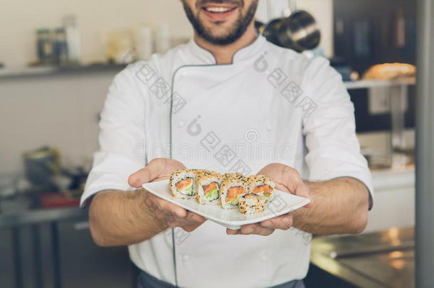 男人日本人饭店厨师烹饪术采用指已提到的人厨房