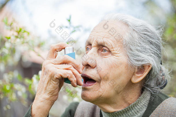 上了年纪的女人所有气喘攻击,佃户租种的土地一bronchodil一tor