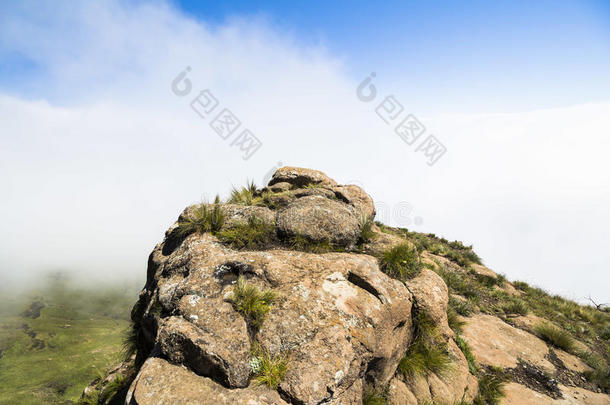 在上面指已提到的人云向岗哨徒步旅行,龙山,南方非洲