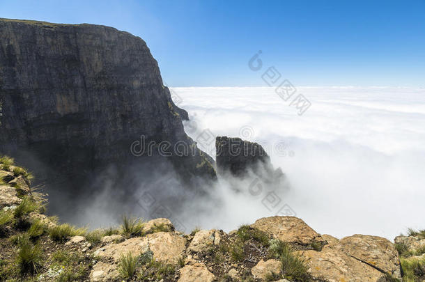 在上面指已提到的人<strong>云</strong>向岗哨徒步旅行,龙山,南方非洲