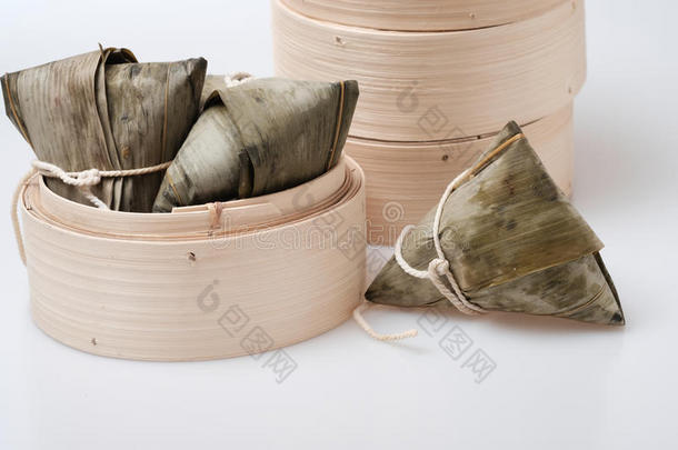 粽子采用圆形的竹子板条箱