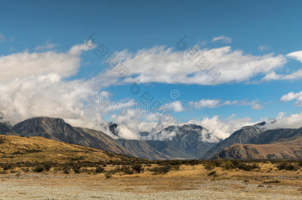 山范围关于中部地球采用高的沙漠,新的西兰岛.