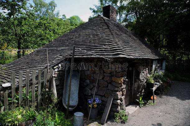 传统的老的斯图尔特人小屋