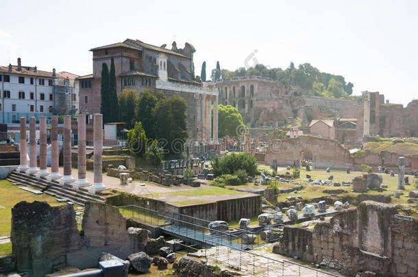 论<strong>坛</strong>,古罗马的毁坏和城市风光照片关于<strong>老</strong>的罗马