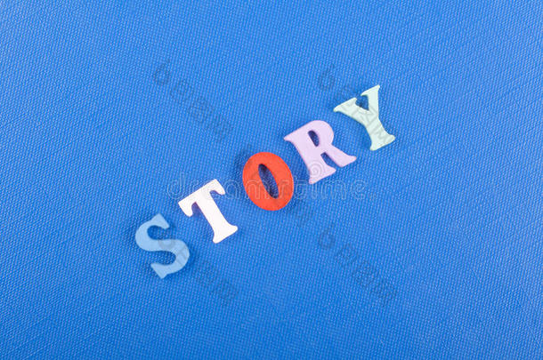 故事单词向蓝色背景镇静的从富有色彩的字母表t字母表字母表