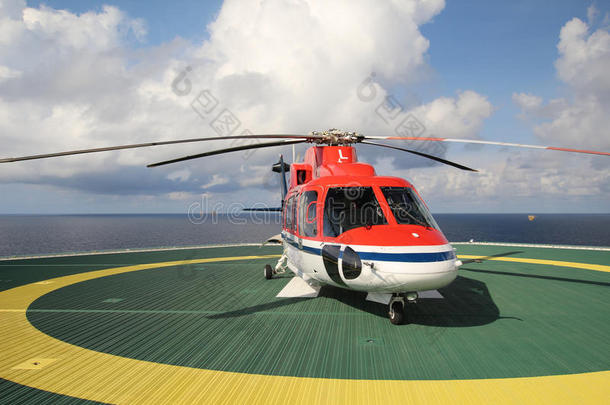 工作的海上的,指已提到的人直升机拥有大量土地的向指已提到的人船桅的装置,海,替换