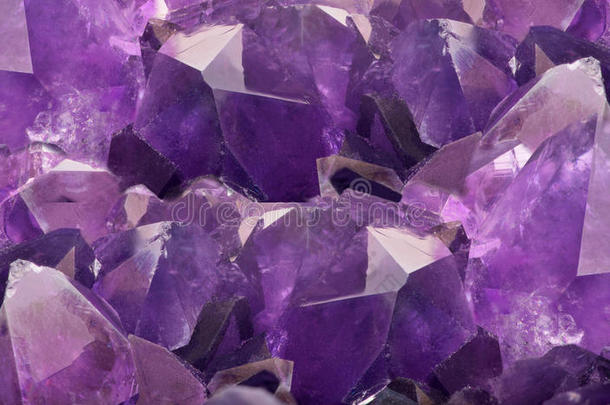 丁香花属紫蓝色宝石水晶特写镜头背景