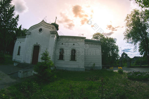 神圣的三人小组教堂采用彻卡西地区,Ukra采用e.